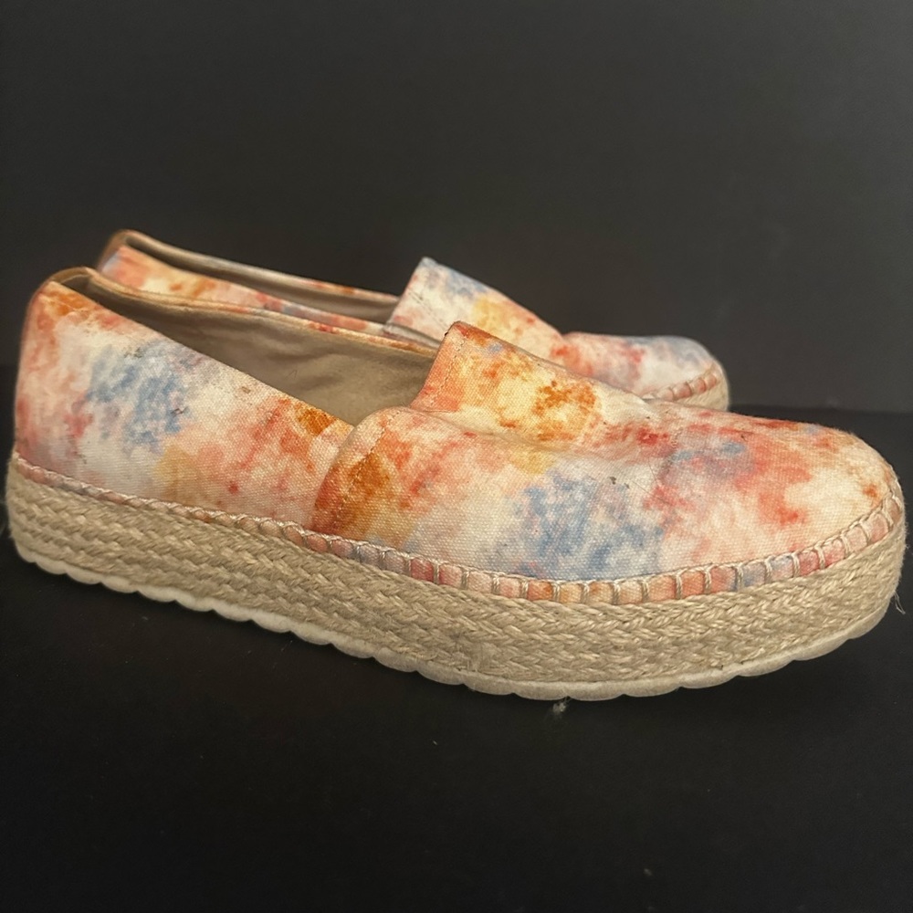 Dr Scholl’s Women Tie Dye Platform Flats, 7